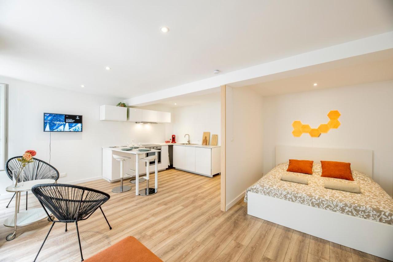 Quartier Du Chateau, Superbe Appartement Avec Parking Pau Bagian luar foto